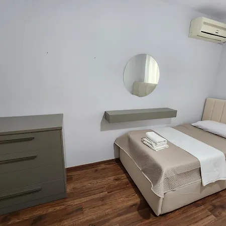Apartment Sweet Luxury Tirana Exterior photo