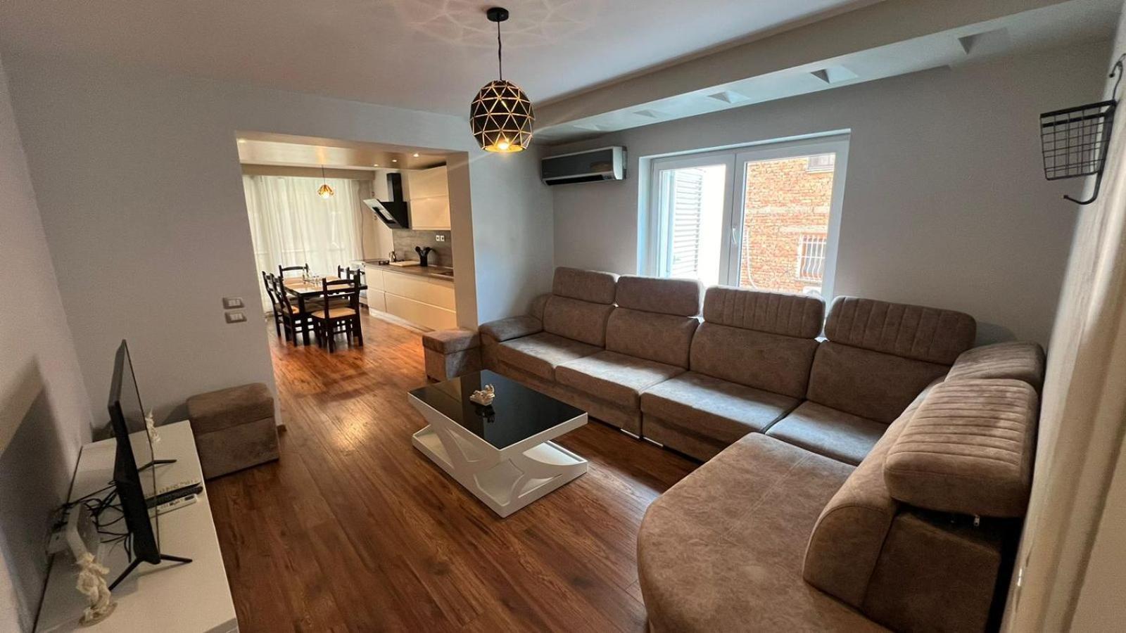 Sweet Luxury Apartment Tirana
