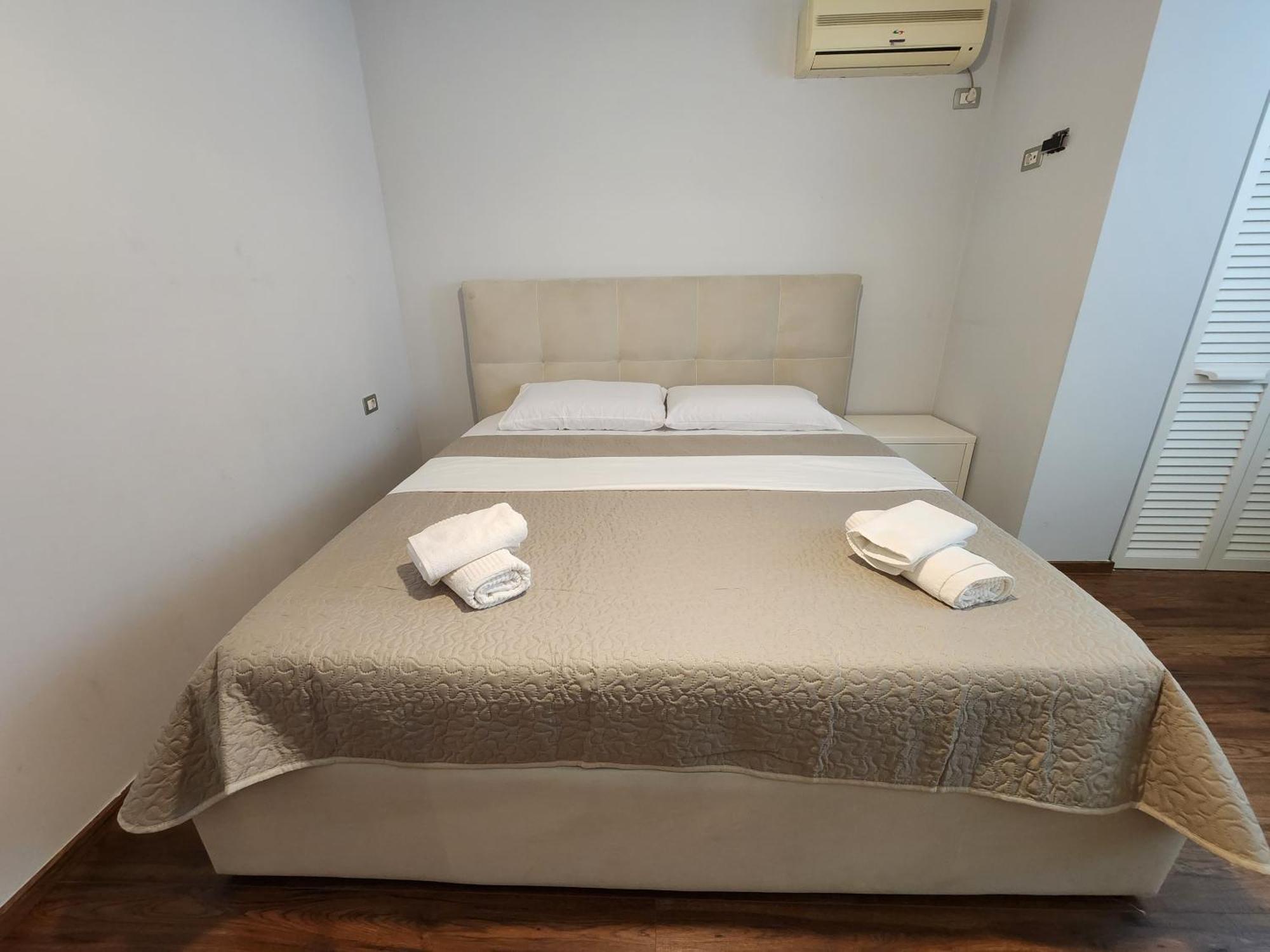 Sweet Luxury Apartment Tirana